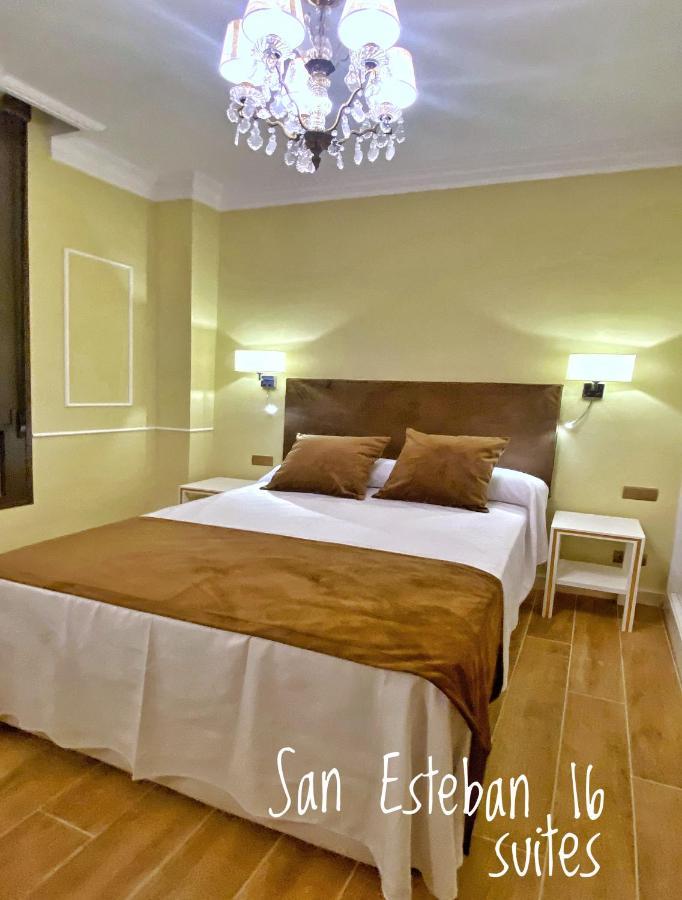 SUITES SAN ESTEBAN 16 Ducal Sevilla Exterior foto