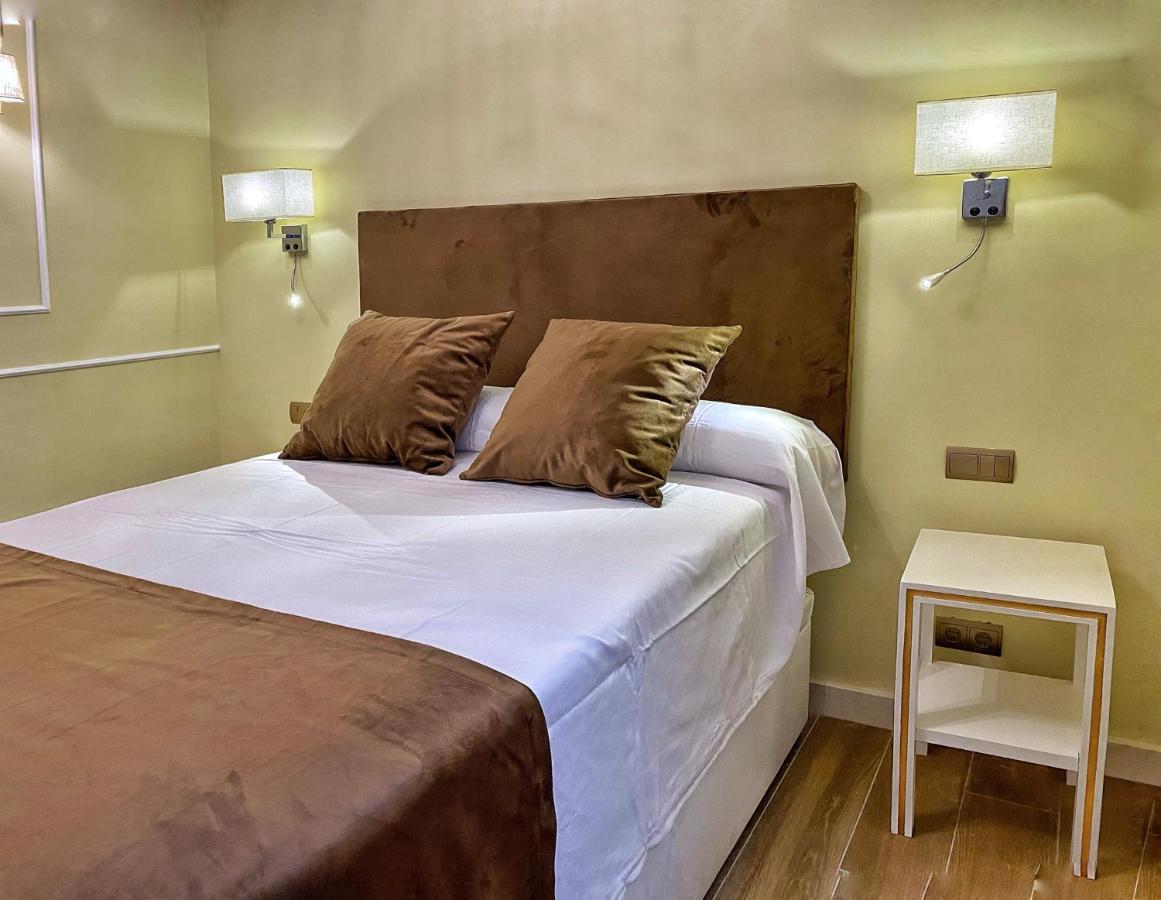 SUITES SAN ESTEBAN 16 Ducal Sevilla Exterior foto